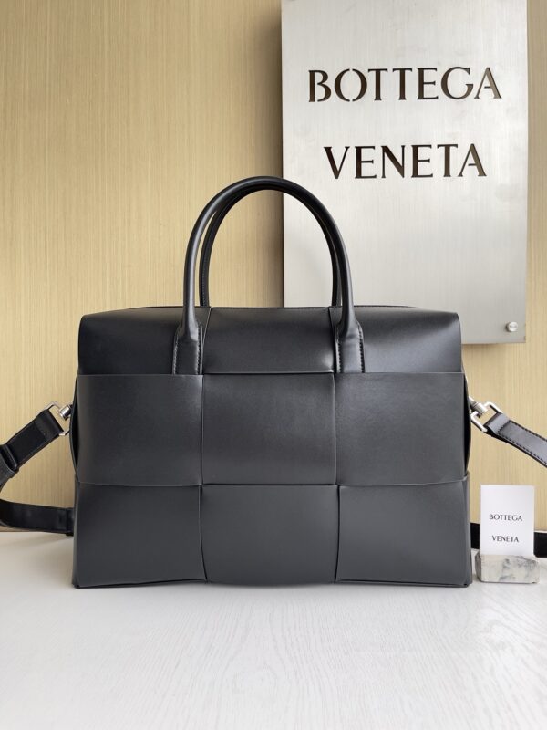 Bottega Veneta bag authentic quality 2025