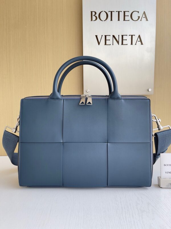 Bottega Veneta bag authentic quality 2025