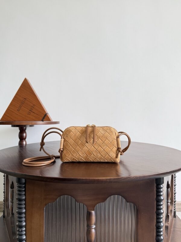 Bottega Veneta bag authentic quality 2025