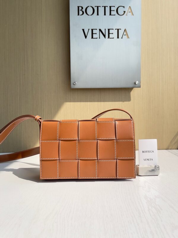 Bottega Veneta bag authentic quality 2025