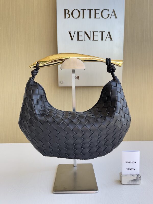 Bottega Veneta bag authentic quality 2025