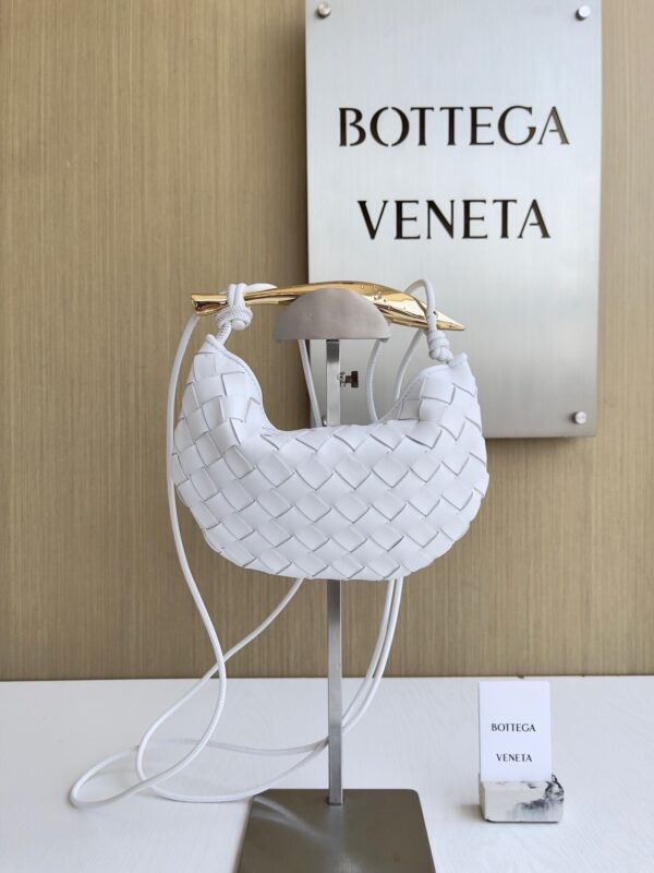 Bottega Veneta bag authentic quality 2025