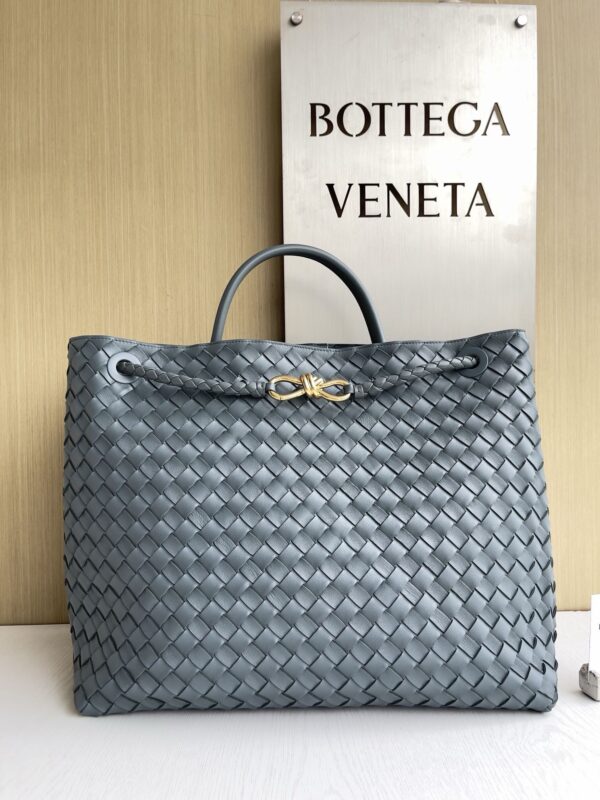 Bottega Veneta bag authentic quality 2025