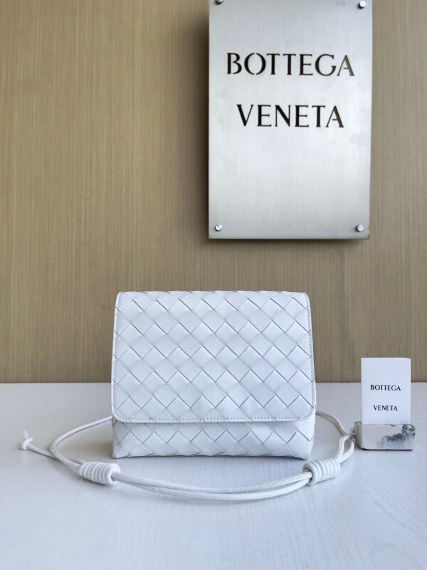 Bottega Veneta bag authentic quality 2025