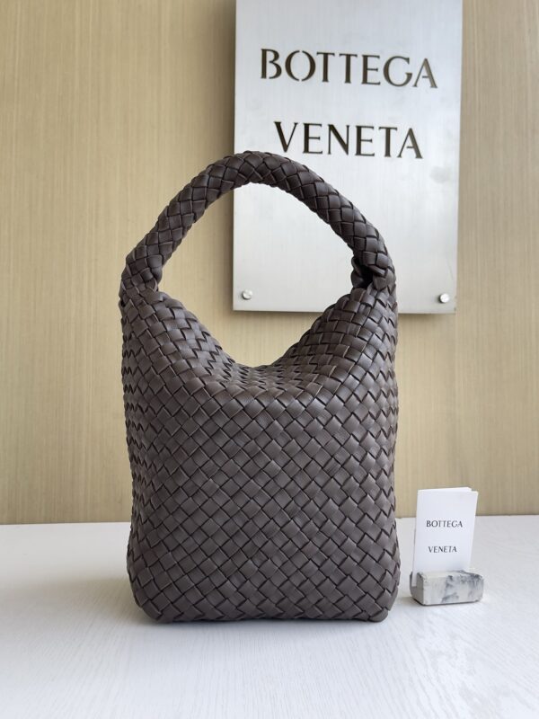 Bottega Veneta bag authentic quality 2025