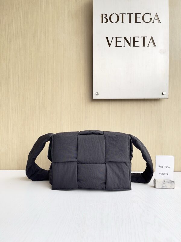 Bottega Veneta bag authentic quality 2025