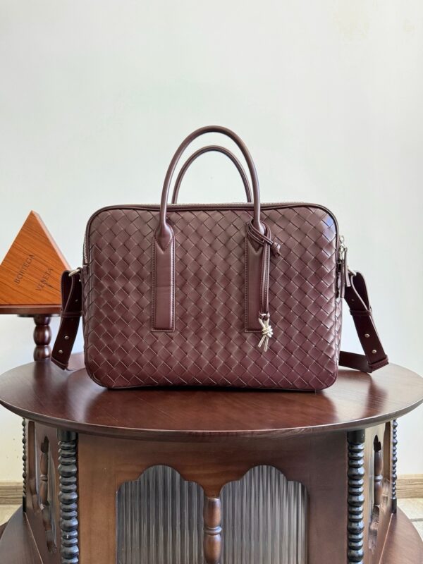 Bottega Veneta bag authentic quality 2025