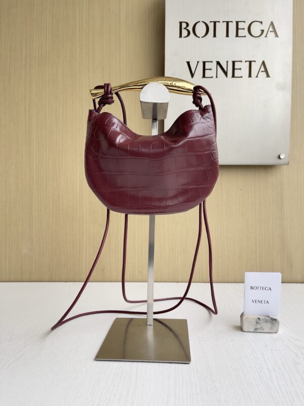 Bottega Veneta bag authentic quality 2025