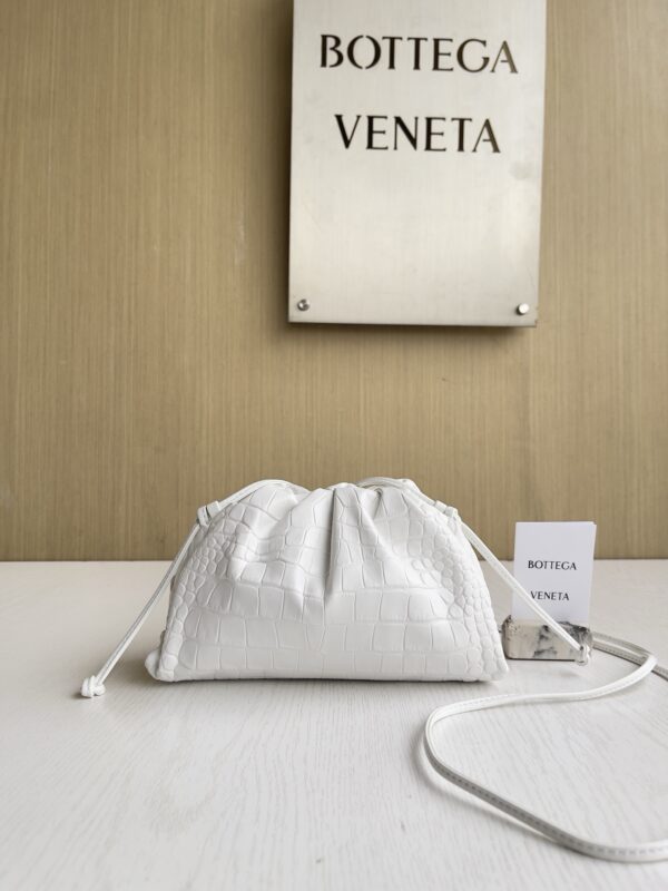 Bottega Veneta bag authentic quality 2025