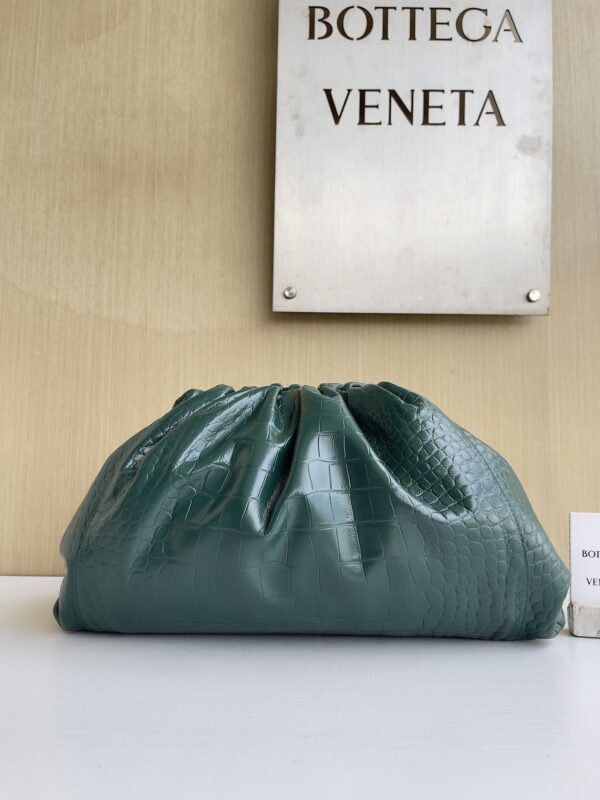 Bottega Veneta bag authentic quality 2025