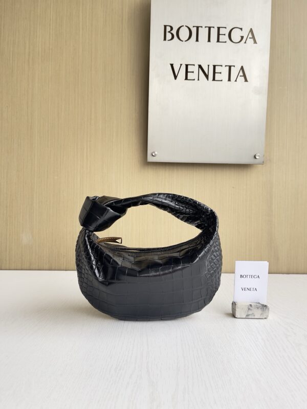 Bottega Veneta bag authentic quality 2025