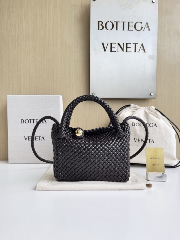 Bottega Veneta bag authentic quality 2025