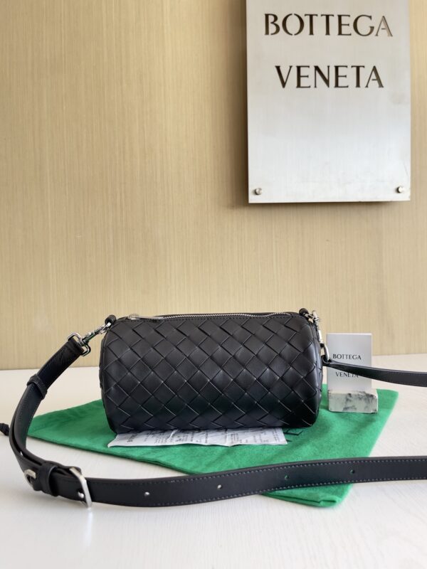 Bottega Veneta bag authentic quality 2025