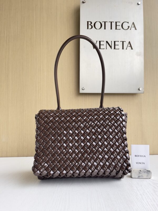 Bottega Veneta bag authentic quality 2025