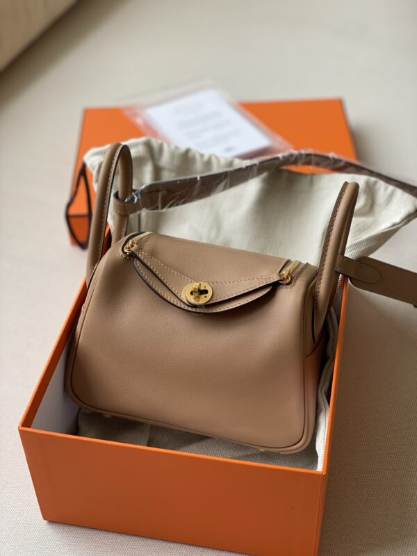 Hermes mini lindy  clemence leather bag 2026 authentic quality