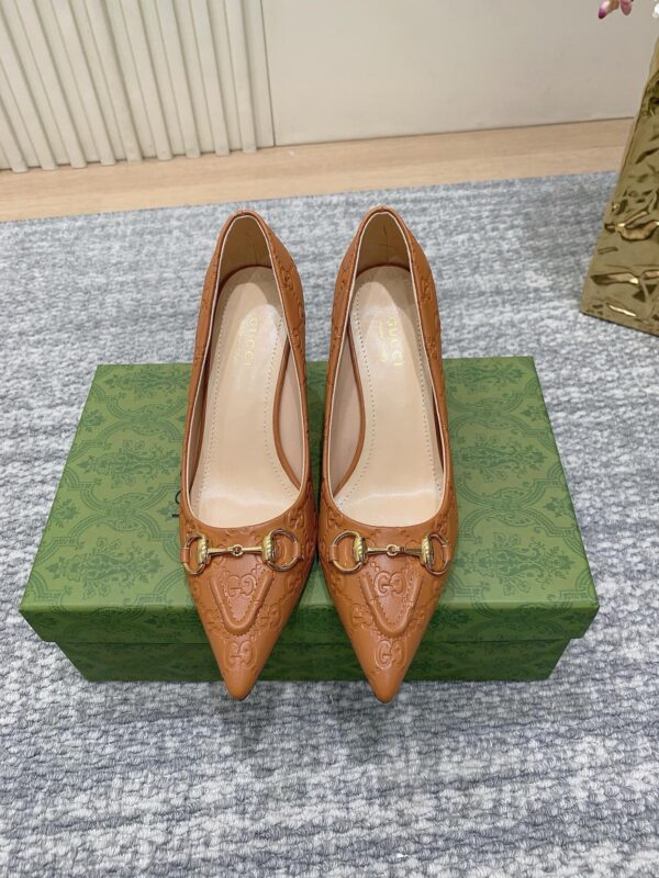 Gucci authentic quality shoes 2025