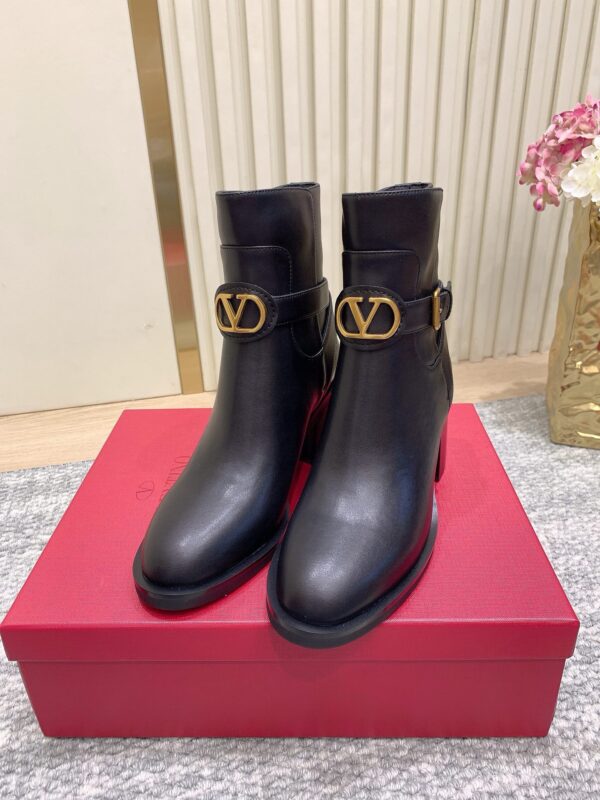 Valentino authentic quality boots 2025