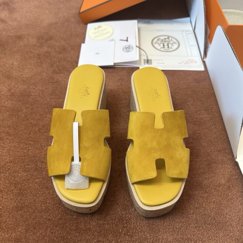 Hermes authentic quality shoes 2025