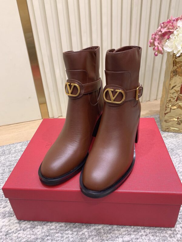 Valentino authentic quality boots 2025