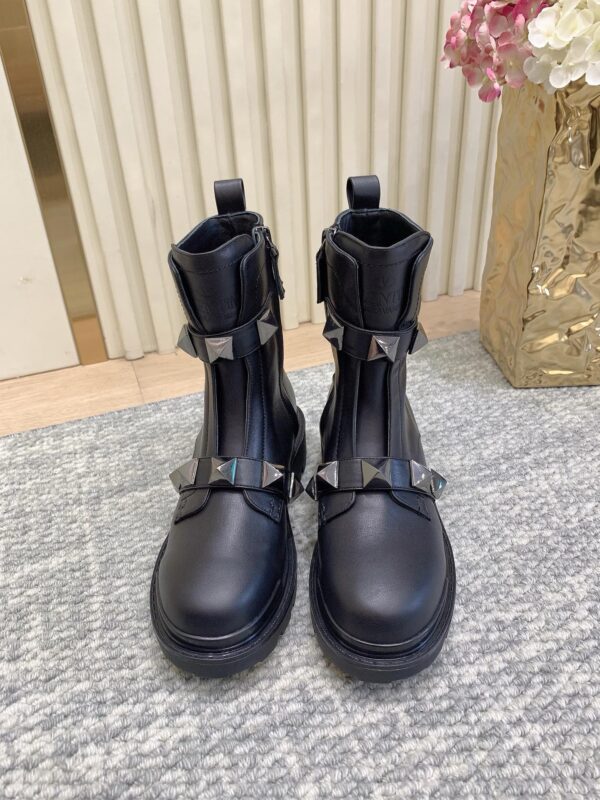 Valentino authentic quality boots 2025