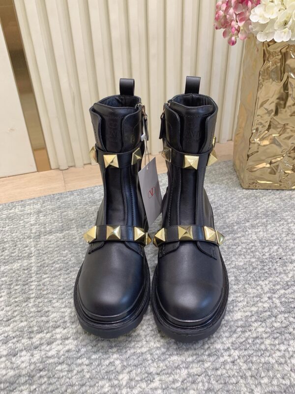 Valentino authentic quality boots 2025