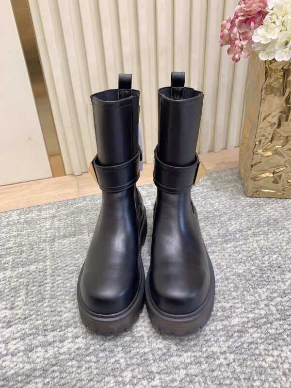 Valentino authentic quality boots 2025