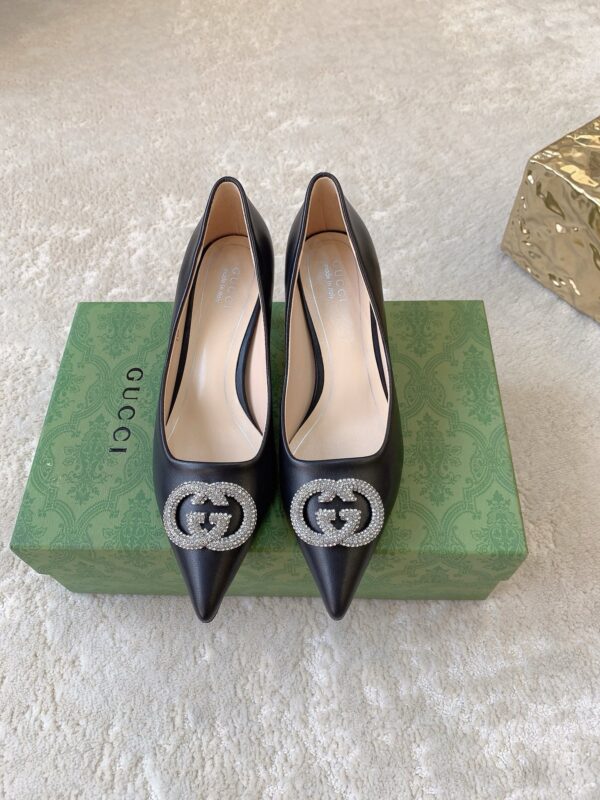 Gucci authentic quality shoes 2025