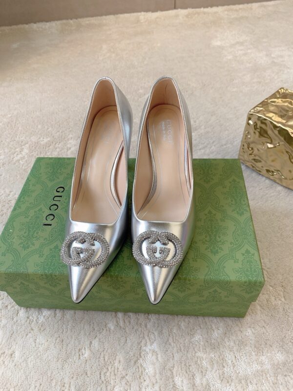 Gucci authentic quality shoes 2025