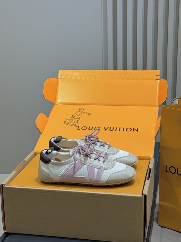 Louis Vuitton authentic quality sneakers 2025