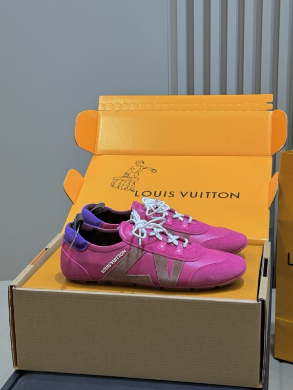 Louis Vuitton authentic quality sneakers 2025