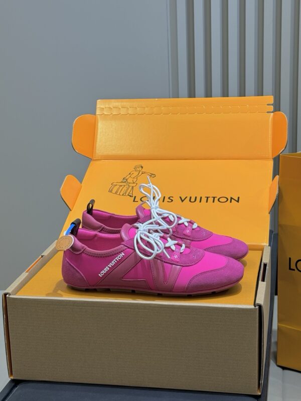 Louis Vuitton authentic quality sneakers 2025
