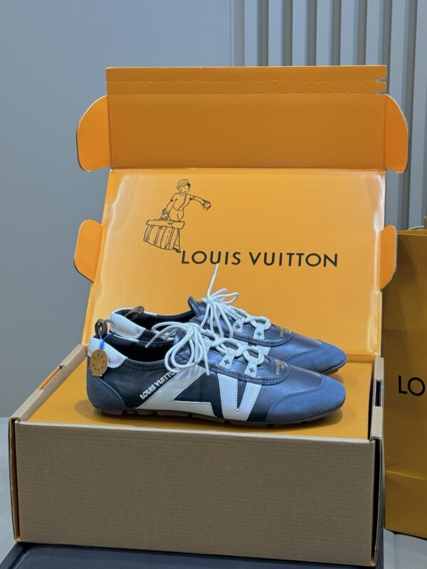 Louis Vuitton authentic quality sneakers 2025
