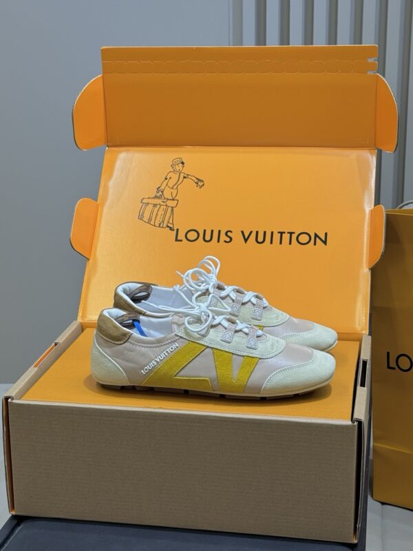 Louis Vuitton authentic quality sneakers 2025