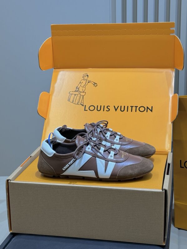 Louis Vuitton authentic quality sneakers 2025