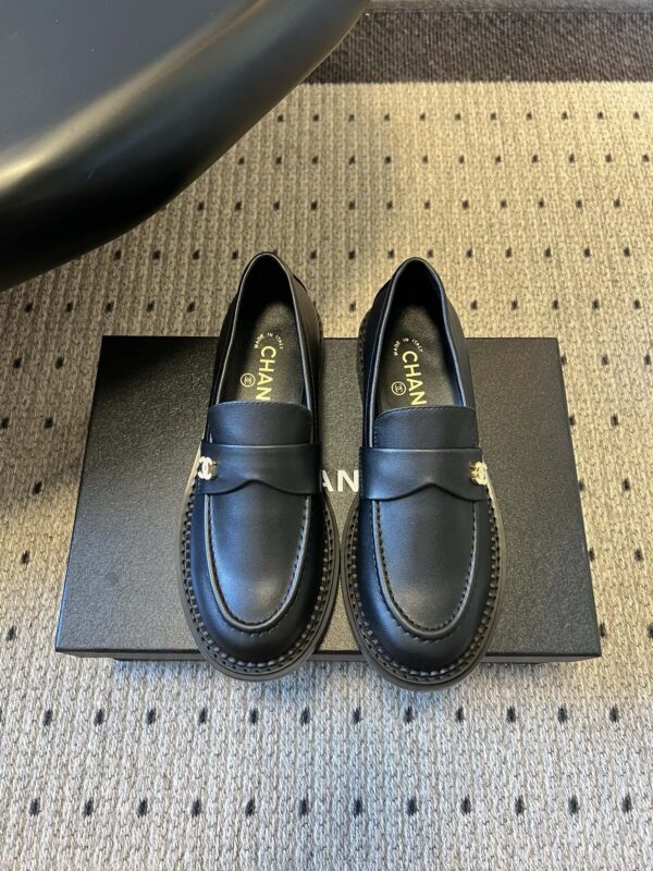 Chanel authentic quality shoes 2025