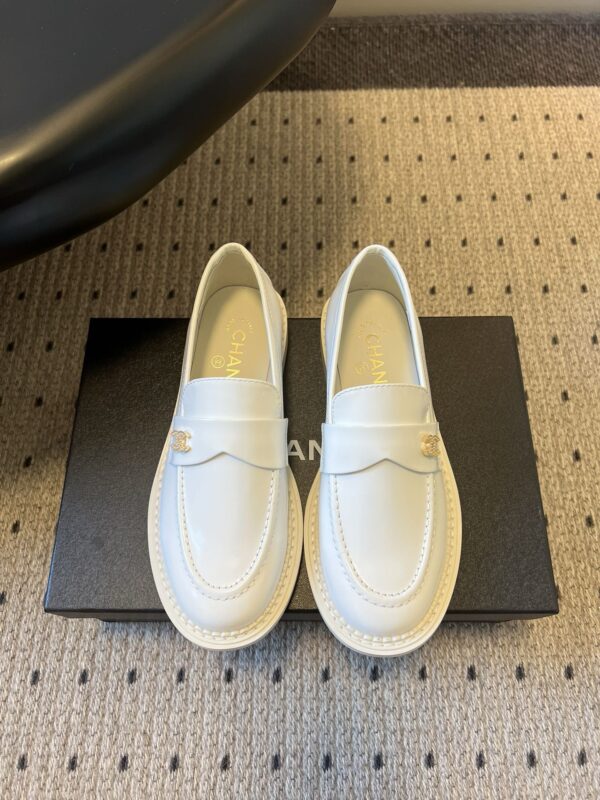 Chanel authentic quality shoes 2025