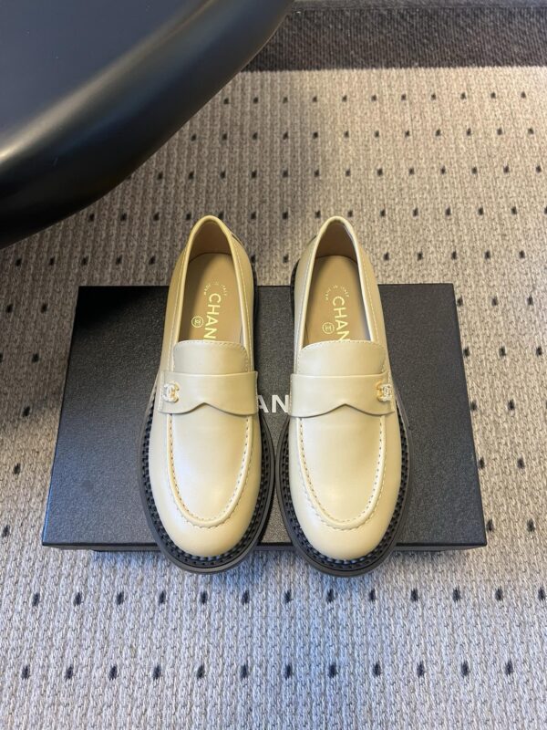 Chanel authentic quality shoes 2025