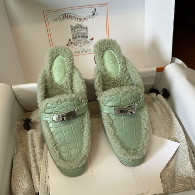 Hermes authentic quality shoes 2025