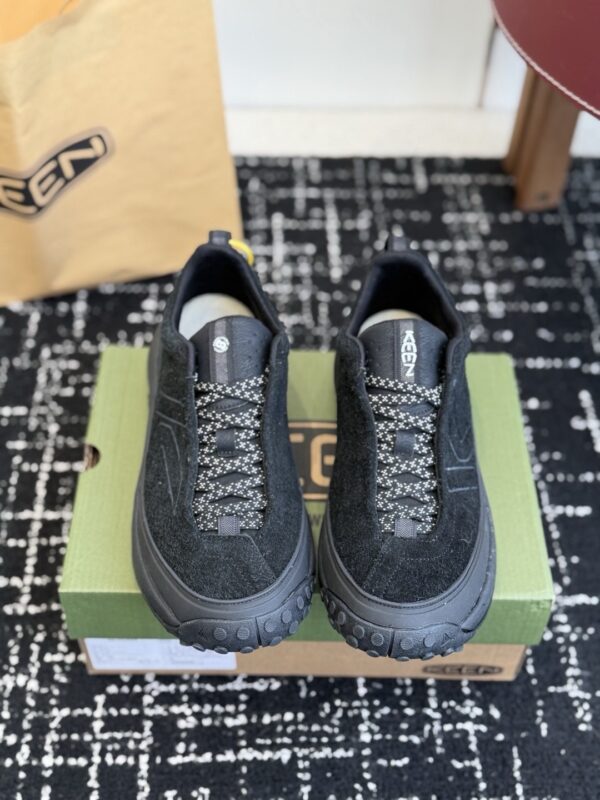 Keen authentic quality sneakers 2026