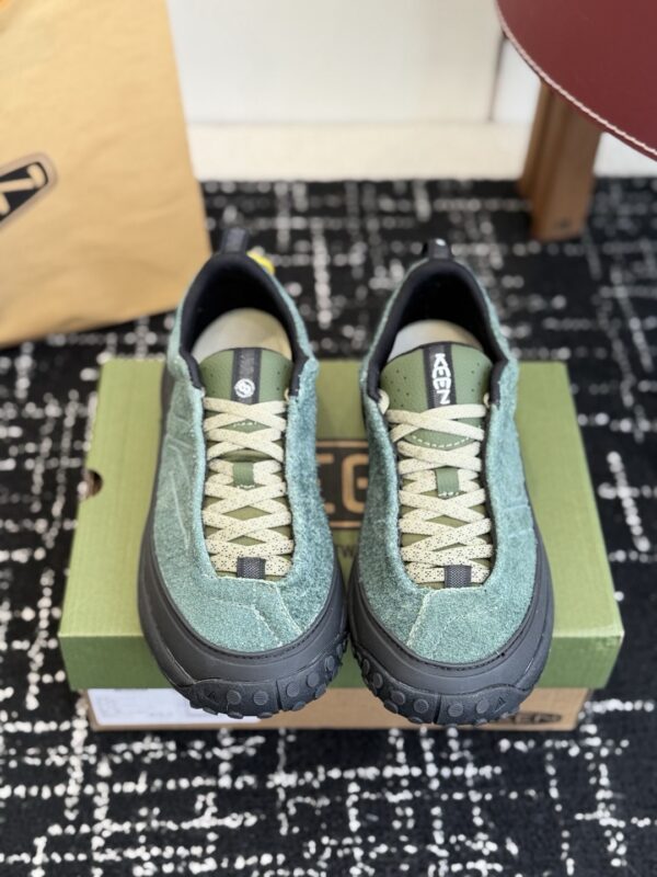 Keen authentic quality sneakers 2026