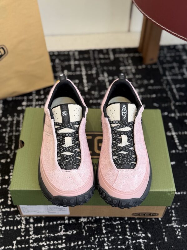 Keen authentic quality sneakers 2026