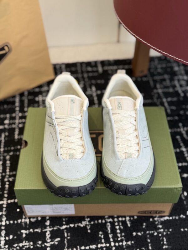 Keen authentic quality sneakers 2026