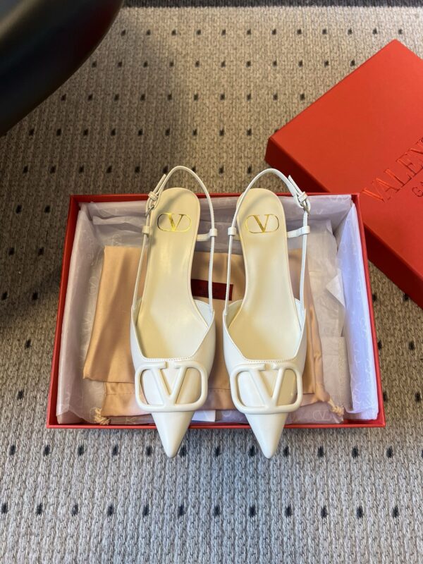 Valentino authentic quality shoes 2025