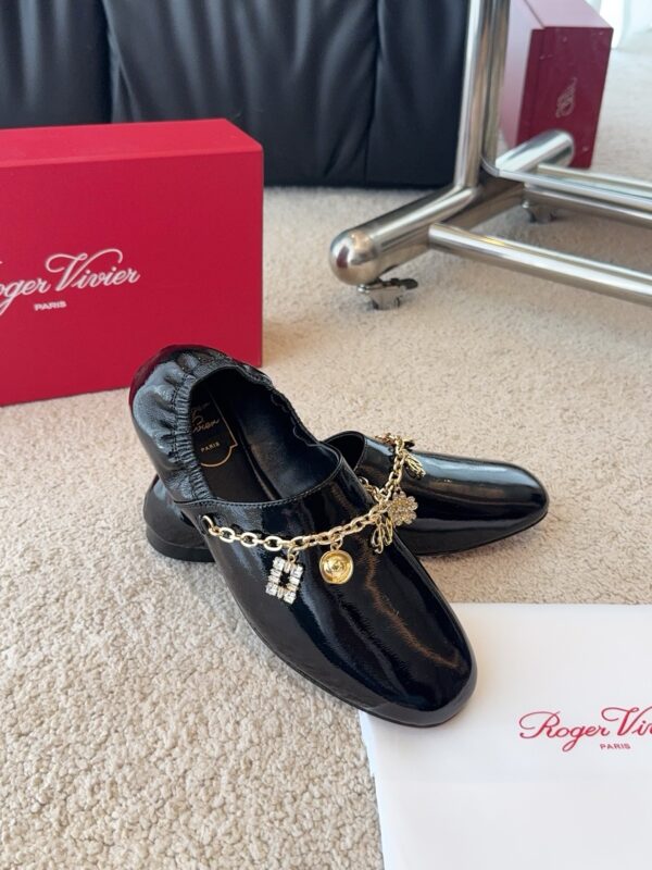 Roger Vivier authentic quality shoes 2026