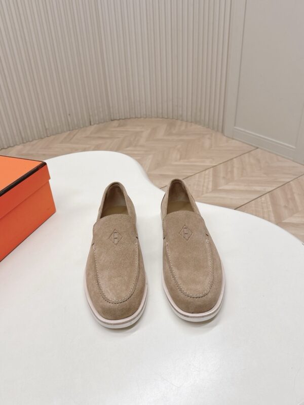 Hermes authentic quality shoes 2026