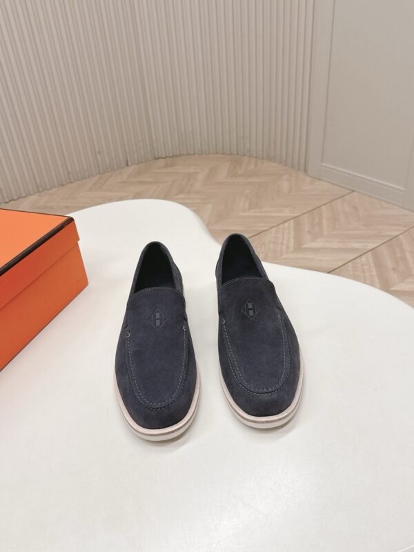 Hermes authentic quality shoes 2026