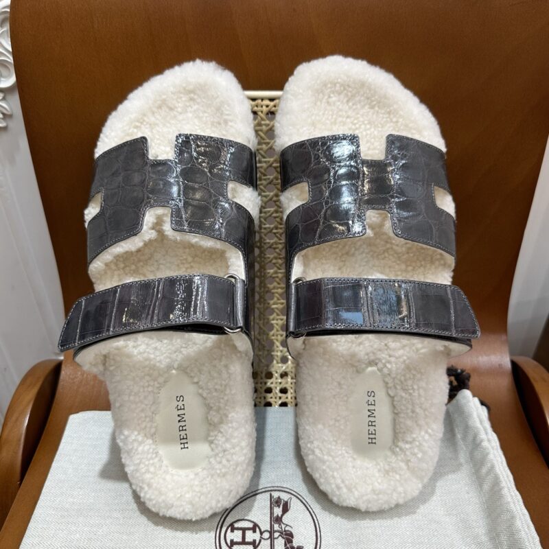 Hermes authentic quality shoes 2025