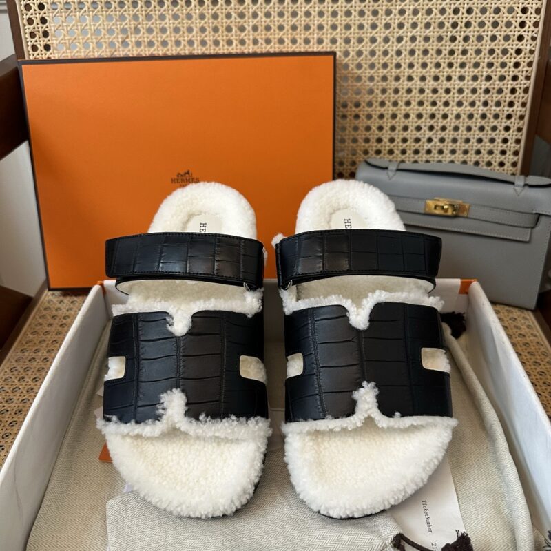 Hermes authentic quality shoes 2025