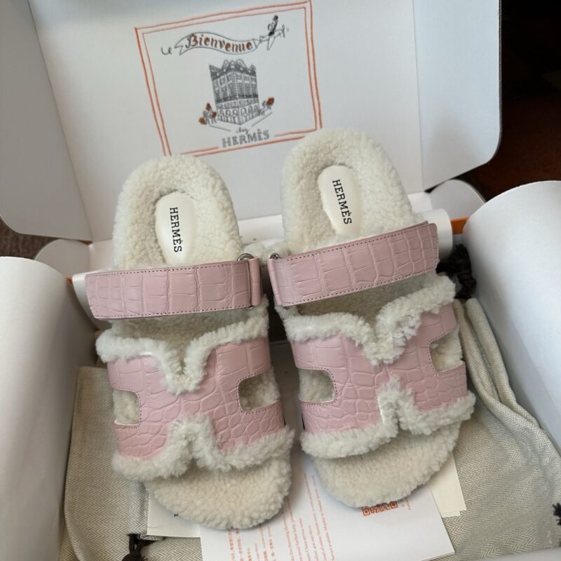 Hermes authentic quality shoes 2025