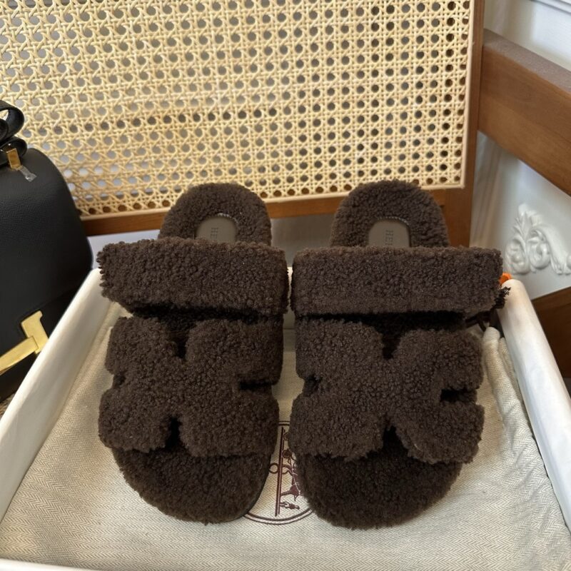 Hermes authentic quality shoes 2025